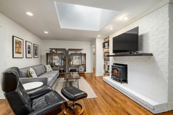 Essential Update: Current COVID-19 Vaccination Guidelines for UK Travelers Heading Abroad